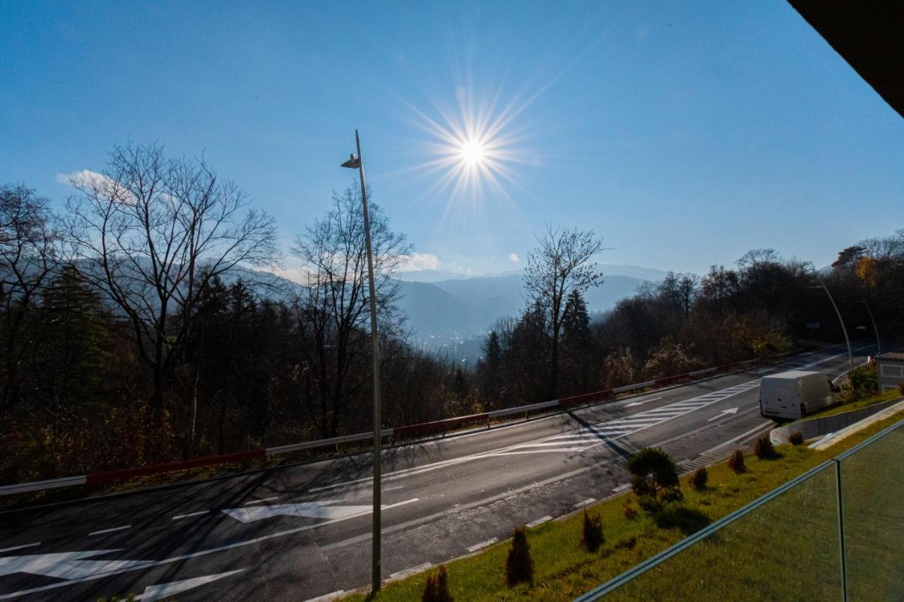 Mirador Bohemian Apt With Views Over Old Town And Tampa Mountain, Near Poiana Braşov Exterior foto